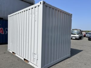 中古12ftドライスチールコンテナ　外装塗装済み・ドア面シャッター仕様