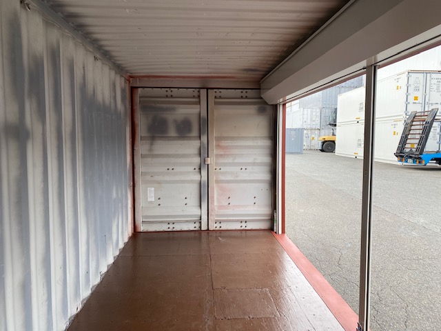 中古20ft ドライスチールコンテナ　左パネルフルシャッター付き　赤茶