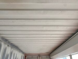 中古20ft ドライスチールコンテナ　左パネルフルシャッター付き　赤茶