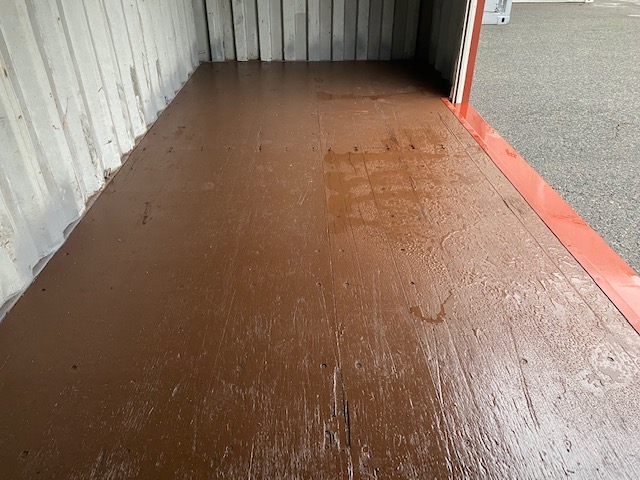 中古20ft ドライスチールコンテナ 右パネル3mシャッター付き　赤茶②　TKCU2602631