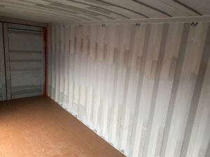 中古20ft ドライスチールコンテナ 右パネル3mシャッター付き　赤茶①　TKCU0426014