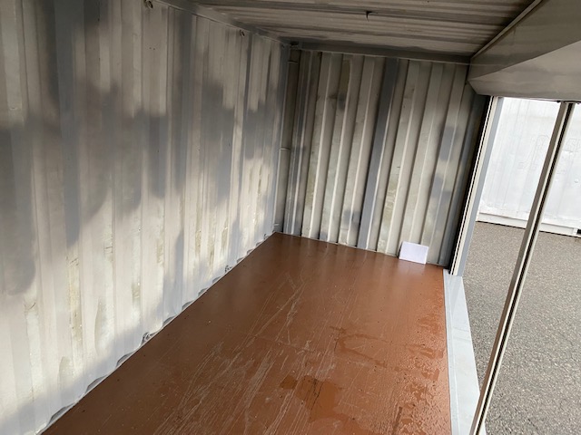 中古20ft ドライスチールコンテナ 右パネルフルシャッター付き　グレー