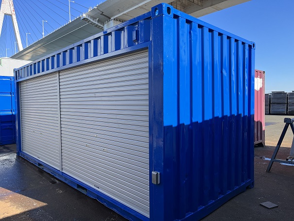 中古20ft ドライスチールコンテナ（右フルシャッター・照明付き）