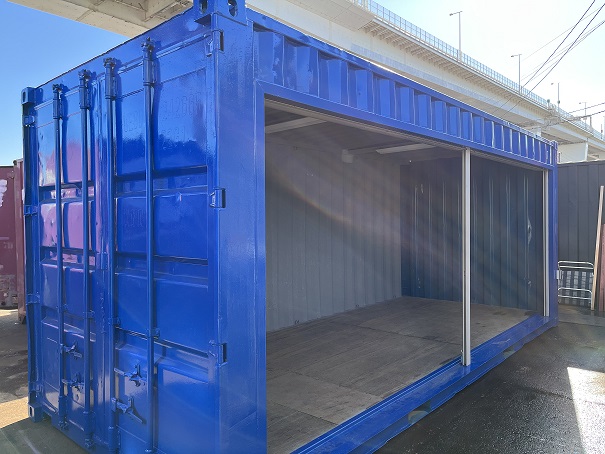 中古20ft ドライスチールコンテナ（右フルシャッター・照明付き）