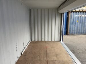 中古20ft ドライスチールコンテナ（フルシャッター仕様）