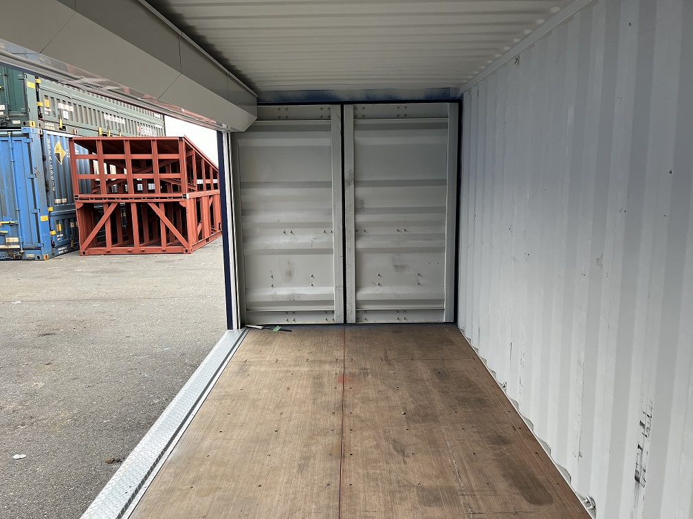 中古20ft ドライスチールコンテナ（フルシャッター仕様）