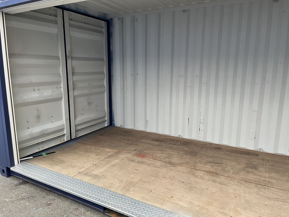 中古20ft ドライスチールコンテナ（フルシャッター仕様）