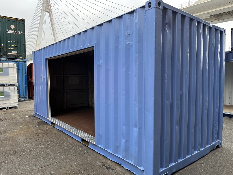 中古20ft ドライスチールコンテナ（3Ⅿシャッター仕様）