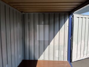 中古12ft ドライスチールコンテナ　外装塗装済み