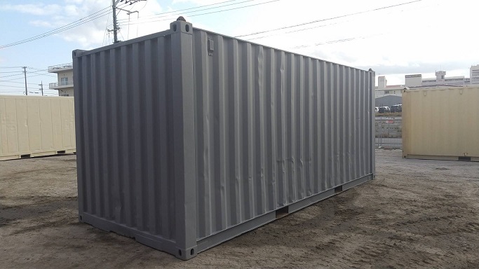 中古20ft ドライスチールコンテナ　グレー錆止め塗装済み、2mシャッター付き