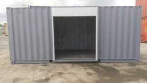中古20ft ドライスチールコンテナ　グレー錆止め塗装済み、2mシャッター付き
