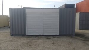 中古20ft ドライスチールコンテナ　グレー錆止め塗装、3mシャッター付き