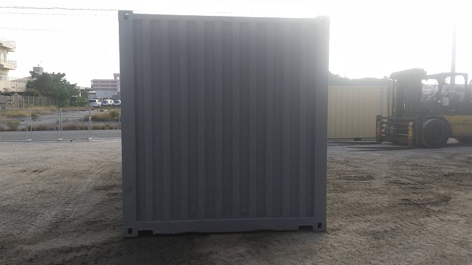 中古20ft ドライスチールコンテナ　グレー錆止め塗装済み、2mシャッター付き