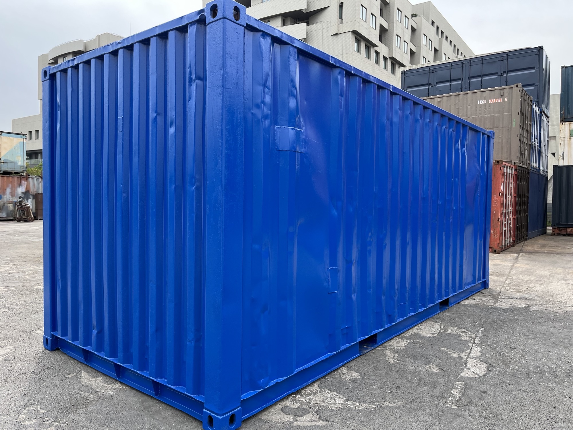 中古20ftドライスチールコンテナ　(外装塗装・床全面交換済み)