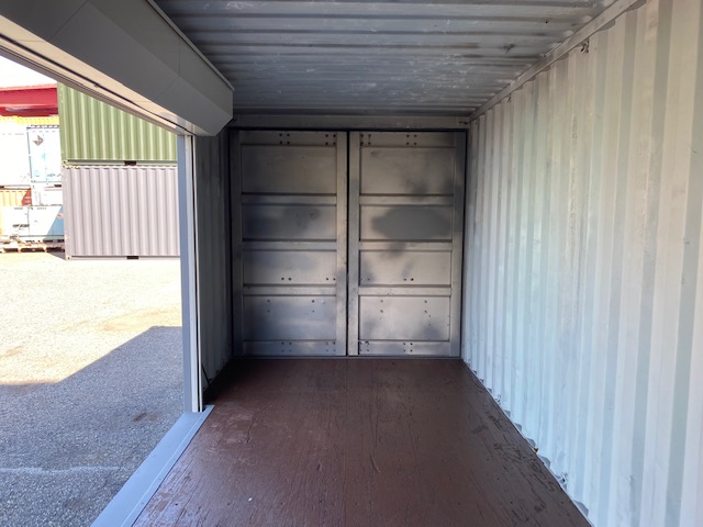 中古20ft ドライスチールコンテナ 右パネル3mシャッター付き　グレー①　TKCU2044429