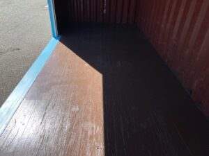 中古20ft ドライスチールコンテナ 左パネル3mシャッター付き　水色　TKCU2210178