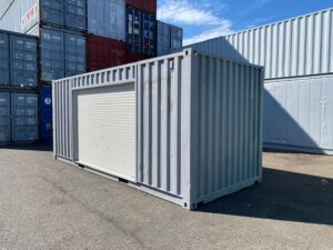 中古20ft ドライスチールコンテナ 右パネル3mシャッター付き　グレー②　TKCU2043211