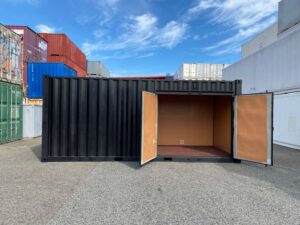 中古20ftレンタルボックス 1ドア仕様　黒塗装済み