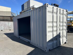 中古20ft　ドライスチール　サイド3mシャッター付き