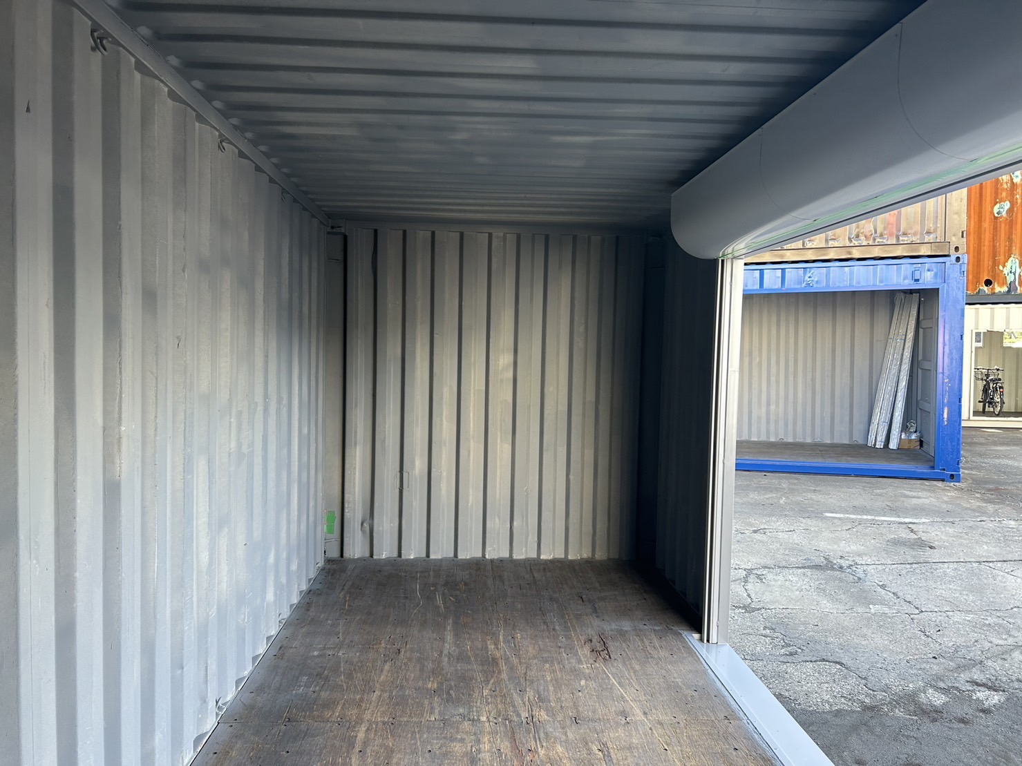中古20ft　ドライスチール　サイド3mシャッター付き
