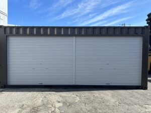 中古20ft　右パネルフルサイドシャッター付きコンテナ