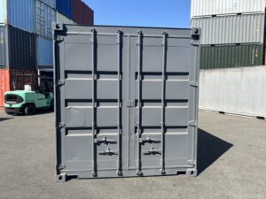【横浜】中古20FTドライスチールコンテナ　右パネル3mシャッター仕様(U2262400)