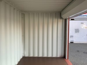 中古20FT ドライスチールコンテナ 右パネルフルシャッター付き TKCU2965370