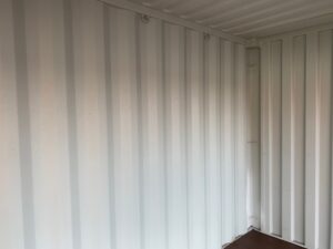 中古20FT ドライスチールコンテナ 右パネルフルシャッター付き TKCU2965370