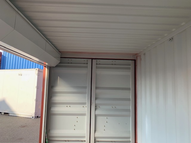 中古20FT ドライスチールコンテナ 右パネルフルシャッター付き TKCU2965370