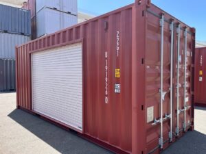 【横浜】新古20FTドライスチールコンテナ　左パネル3mシャッター仕様(FTAU1919260)