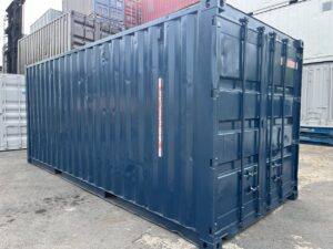 【横浜】中古20FTドライスチールコンテナ　右パネル3mシャッター仕様(U3015890)