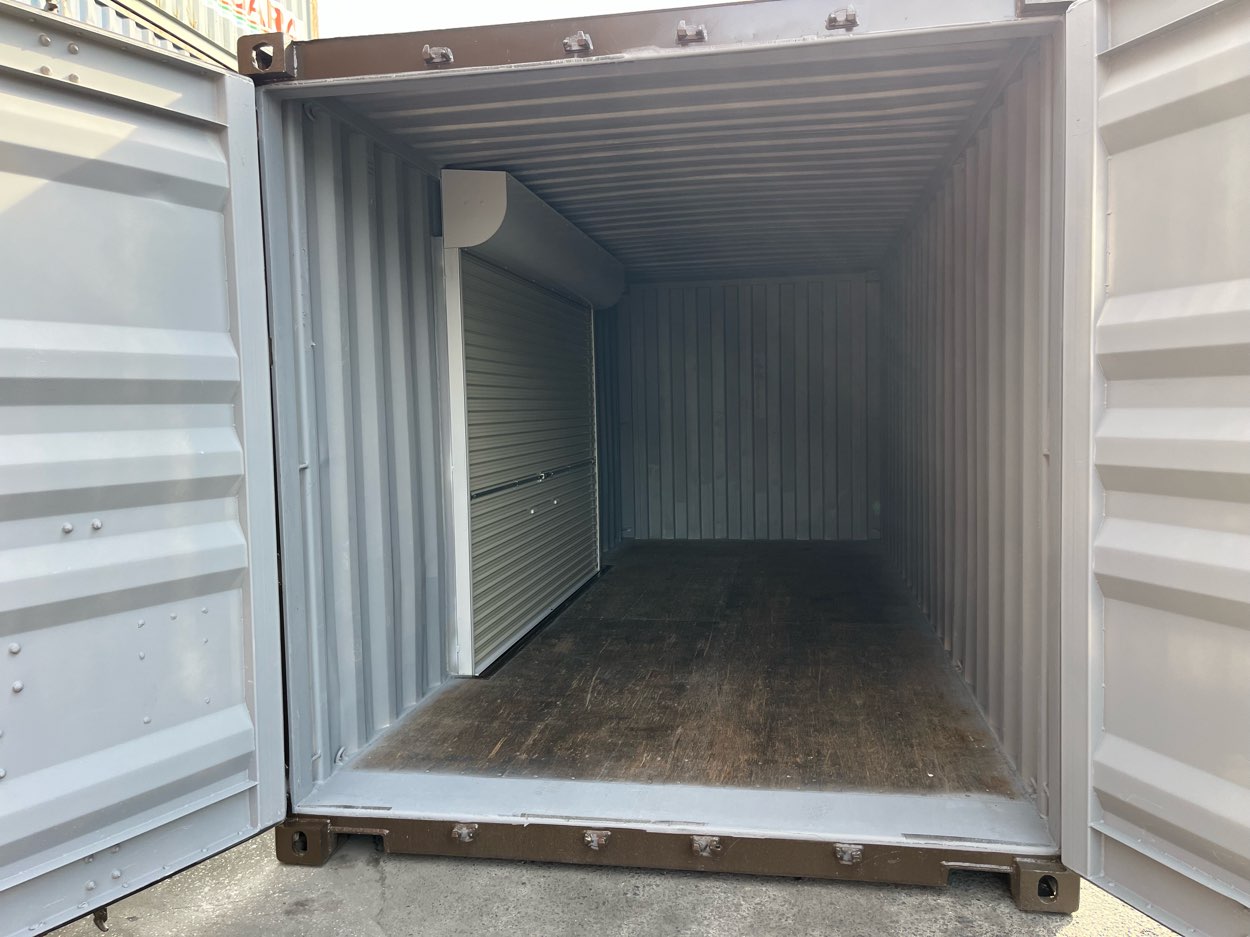 【横浜】中古20FTドライスチールコンテナ　左パネル3mシャッター仕様(U9284495)
