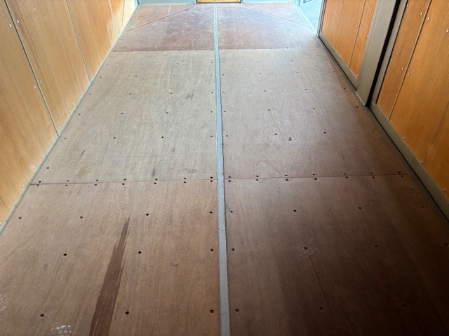 【北陸】中古20ft ドライスチールコンテナ（サイドオープン仕様）