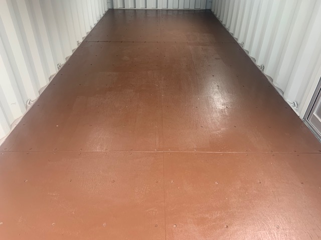【神戸】中古20ftドライスチールコンテナ　グレー塗装、片開きドア、引き違い窓付き　TKCU2967440
