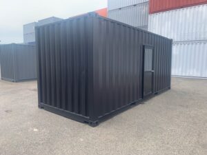 【神戸】中古20ftドライスチールコンテナ　ブラック塗装、片開きドア、滑り出し窓付き　TKCU2964482