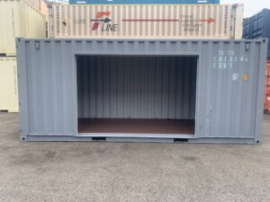 【神戸】中古20ft ドライスチールコンテナ 右パネル3mシャッター付き TKCU2075245