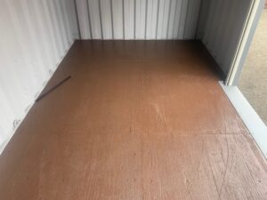 【神戸】中古20ft ドライスチールコンテナ 右パネル3mシャッター付き TKCU2075245