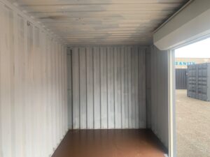 【神戸】中古20ft ドライスチールコンテナ 右パネル3mシャッター付き TKCU2075055