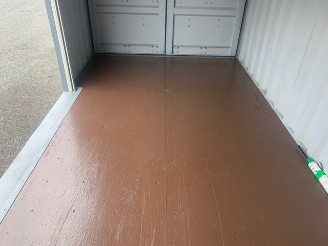 【神戸】中古20ft ドライスチールコンテナ 右パネル3mシャッター付き TKCU2075055