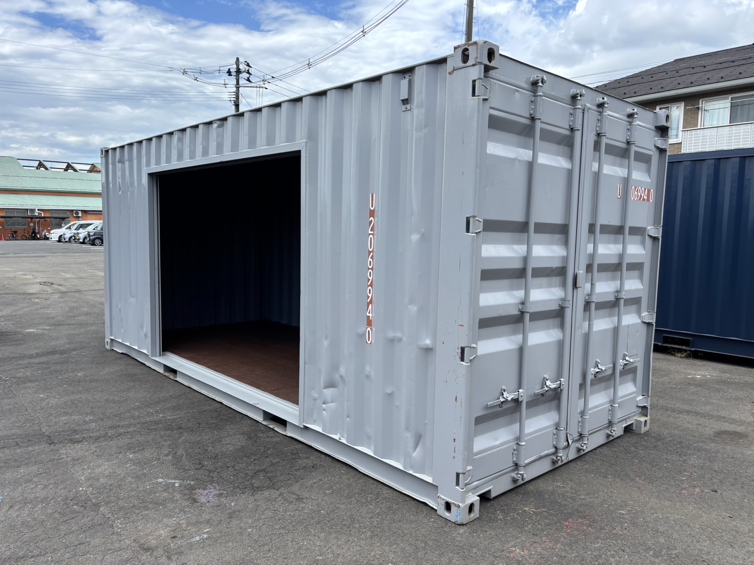 【東北】中古20ft　左パネル3mシャッター付きコンテナ【U2069940】