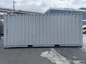 【横浜】中古20FTドライスチールコンテナ　外装塗装・左パネル3mシャッター付き(U1887776)
