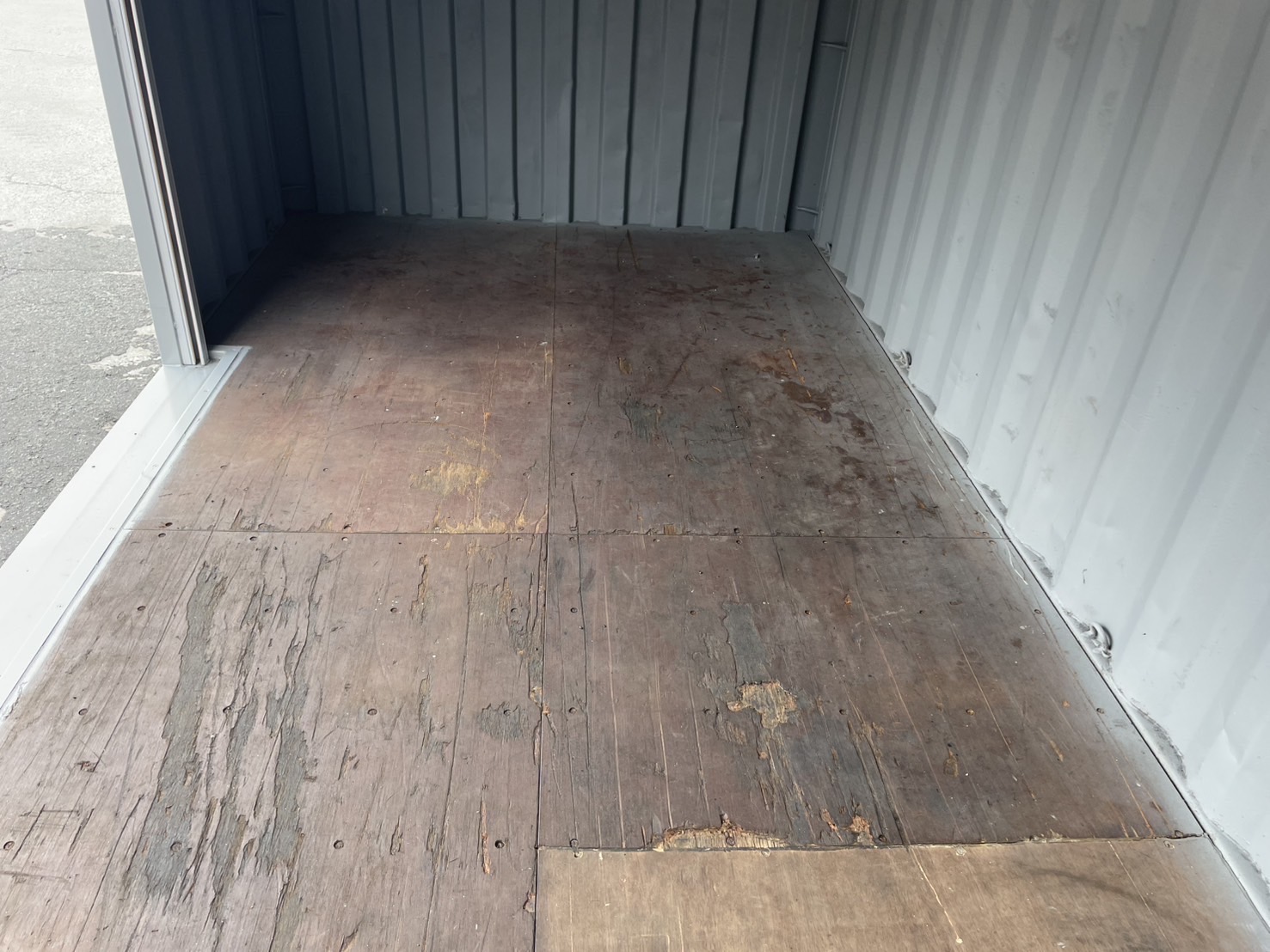 【横浜】中古20FTドライスチールコンテナ　外装塗装・左パネル3mシャッター付き(U1887776)