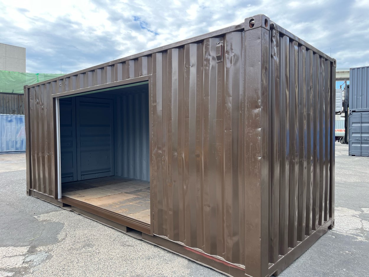 【横浜】中古20FTドライスチールコンテナ　外装塗装・右パネル3mシャッター付き(U2477068)