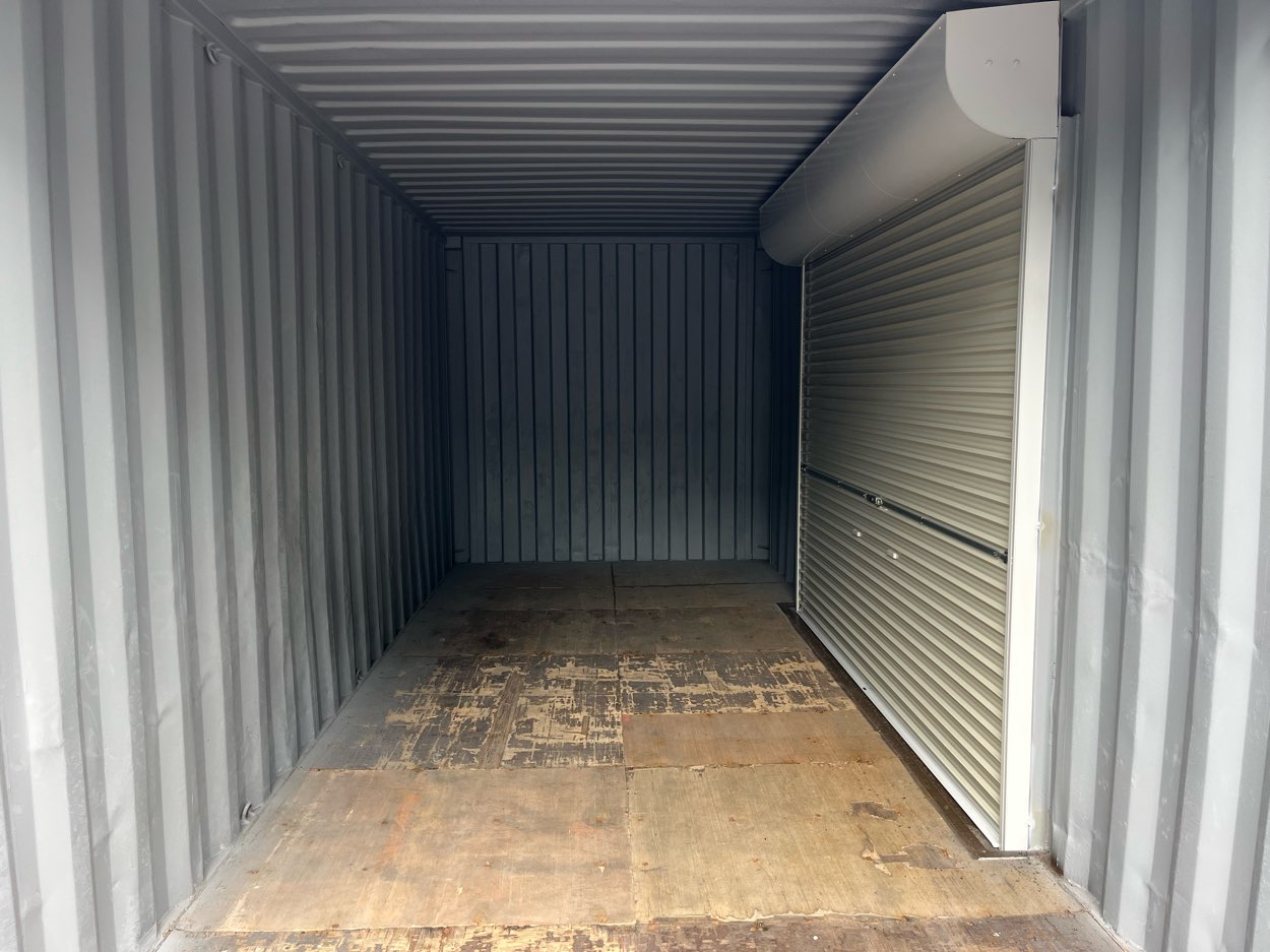 【横浜】中古20FTドライスチールコンテナ　外装塗装・右パネル3mシャッター付き(U2477068)