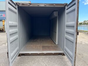 【横浜】中古20FTドライスチールコンテナ　外装塗装・右パネル3mシャッター付き(U2477068)