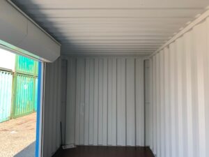【神戸】中古20ft ドライスチールコンテナ 左パネル3mシャッター付き TKCU1400489
