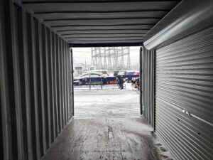 【北陸】中古20ft ドライスチールコンテナ　3mシャッター付き　紺色塗装