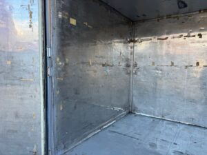 【神戸】中古12FT 保冷コンテナ　TKCU147