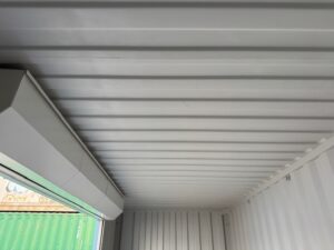 【神戸】中古20FT ドライスチールコンテナ 左パネル3mシャッター付き TKCU1402938