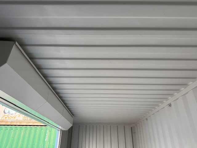 【神戸】中古20FT ドライスチールコンテナ 左パネル3mシャッター付き TKCU1402938